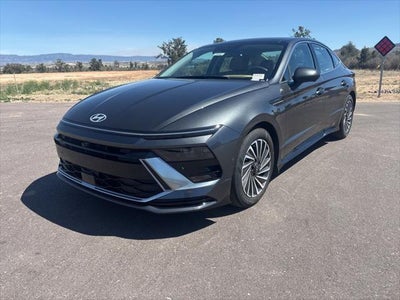 Photo of a 2025 Hyundai Sonata Hybrid Limited 4DR Sedan for sale