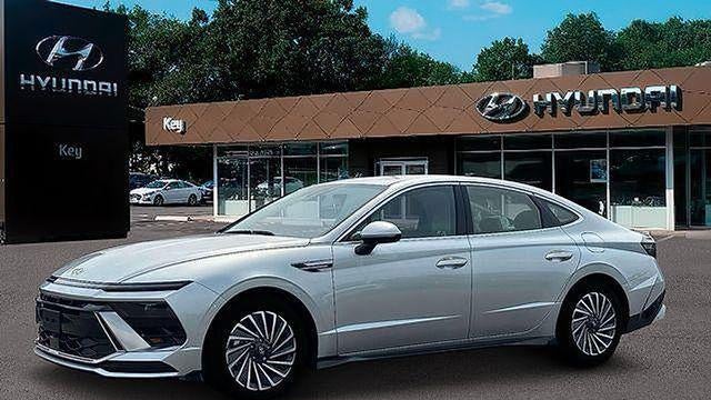 2025 Hyundai SONATA Hybrid Limited