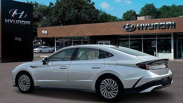 2025 Hyundai SONATA Hybrid Limited