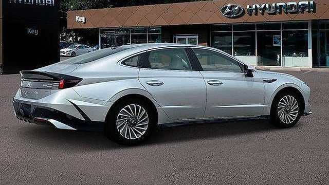 2025 Hyundai SONATA Hybrid Limited