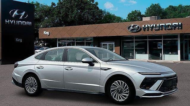 2025 Hyundai SONATA Hybrid Limited
