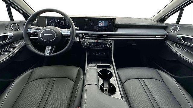 2025 Hyundai SONATA Hybrid Limited