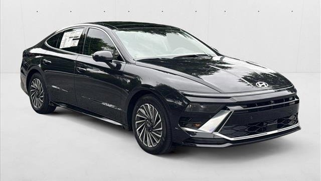 2025 Hyundai SONATA Hybrid Limited