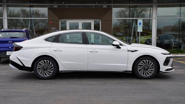 2025 Hyundai SONATA Hybrid Limited