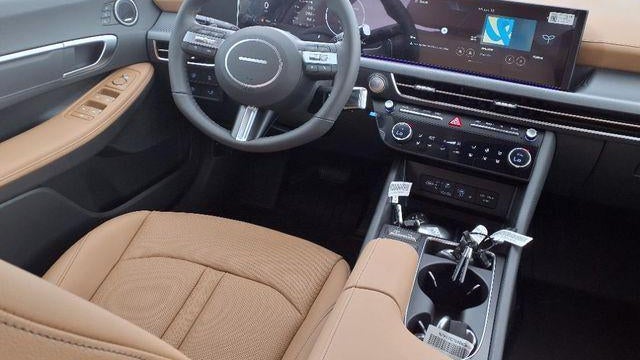 2025 Hyundai SONATA Hybrid Limited