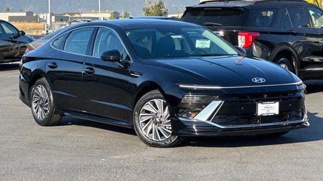 2025 Hyundai SONATA Hybrid Limited