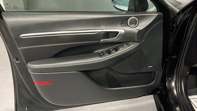 2023 Hyundai SONATA Hybrid Limited