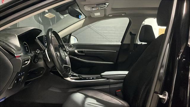 2023 Hyundai SONATA Hybrid Limited