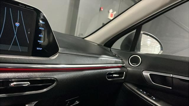 2023 Hyundai SONATA Hybrid Limited