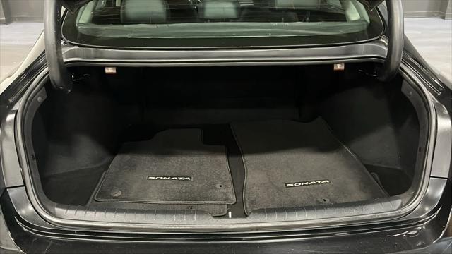 2023 Hyundai SONATA Hybrid Limited