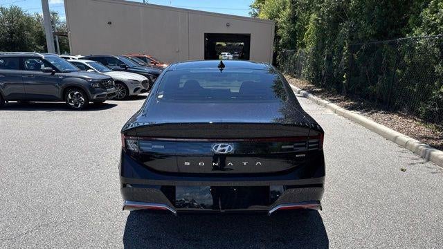 2024 Hyundai SONATA Hybrid Limited