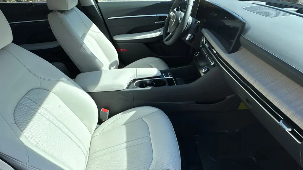 2025 Hyundai SONATA Hybrid Limited