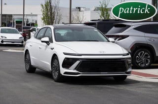 2025 Hyundai SONATA Hybrid with Serenity White Exterior