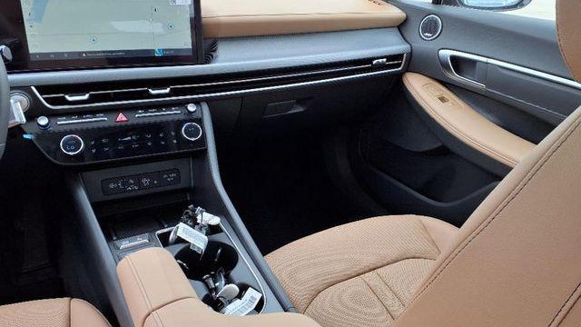 2025 Hyundai SONATA Hybrid Limited