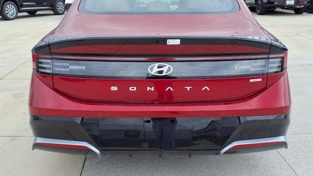 2025 Hyundai SONATA Hybrid Limited