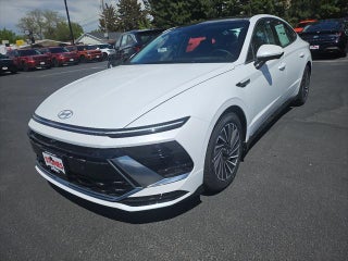 2025 Hyundai SONATA Hybrid with Serenity White Exterior