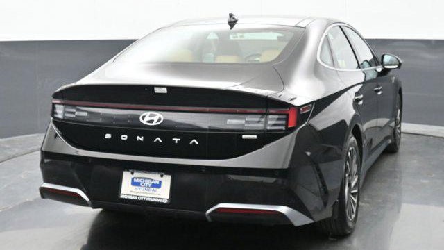 2025 Hyundai SONATA Hybrid Limited