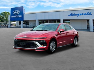 2025 Hyundai SONATA Hybrid with Ultimate Red Exterior