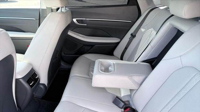 2025 Hyundai SONATA Hybrid Limited