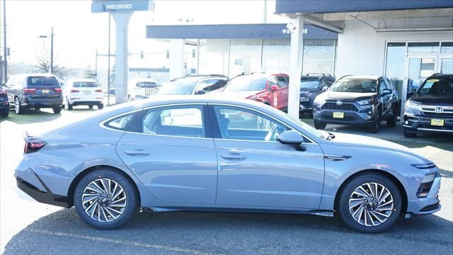 2026 Hyundai SONATA Hybrid Limited