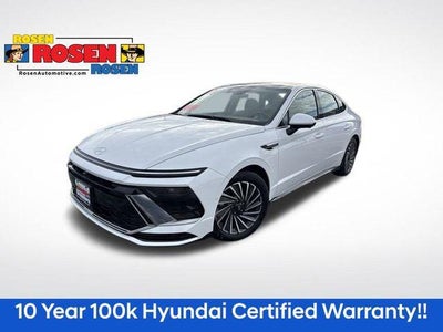 Photo of a 2025 Hyundai Sonata Hybrid Limited 4DR Sedan for sale