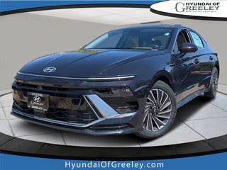 2025 Hyundai SONATA Hybrid with Carbon Blue Exterior