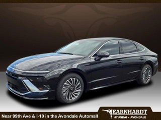 2025 Hyundai SONATA Hybrid with Abyss Black Exterior