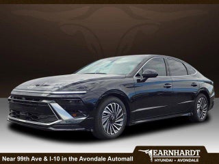 2025 Hyundai SONATA Hybrid with Abyss Black Exterior