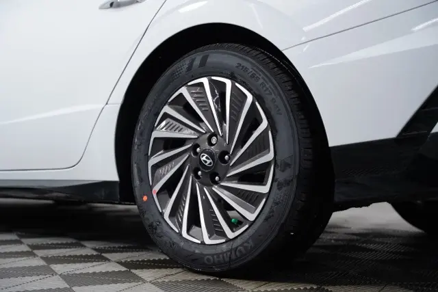 2025 Hyundai Sonata - $28,277