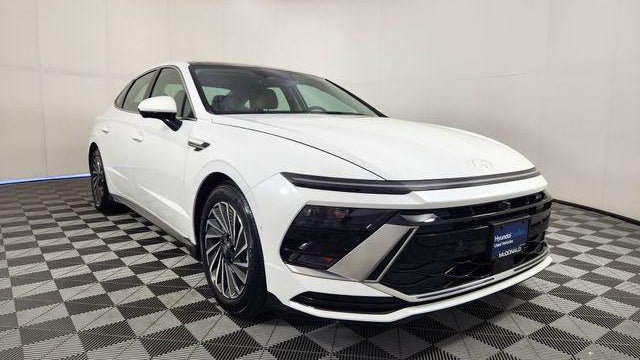 2025 Hyundai SONATA Hybrid Limited