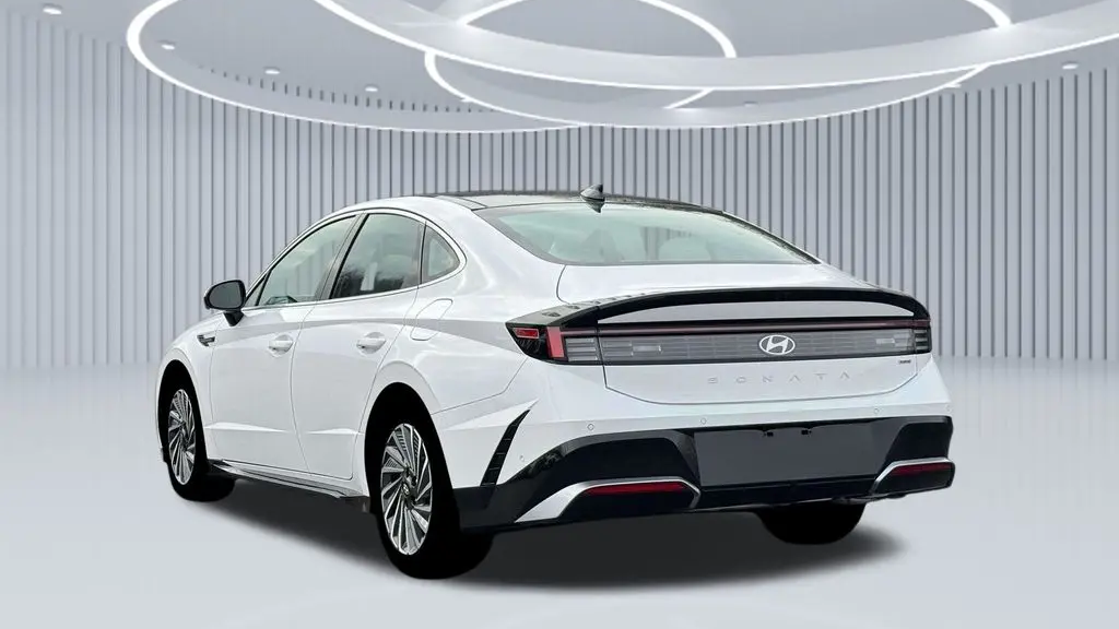 2026 Hyundai SONATA Hybrid Limited