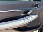 2023 SONATA Hybrid Thumbnail 17