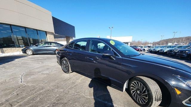 2023 Hyundai SONATA Hybrid Limited