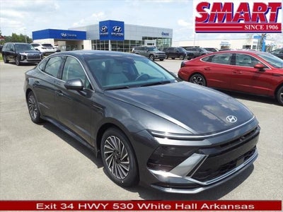 Photo of a 2024 Hyundai Sonata Hybrid Limited 4DR Sedan for sale