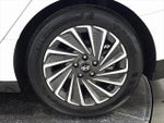 2025 SONATA Hybrid Thumbnail 14