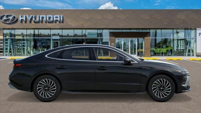 2026 Hyundai SONATA Hybrid Limited