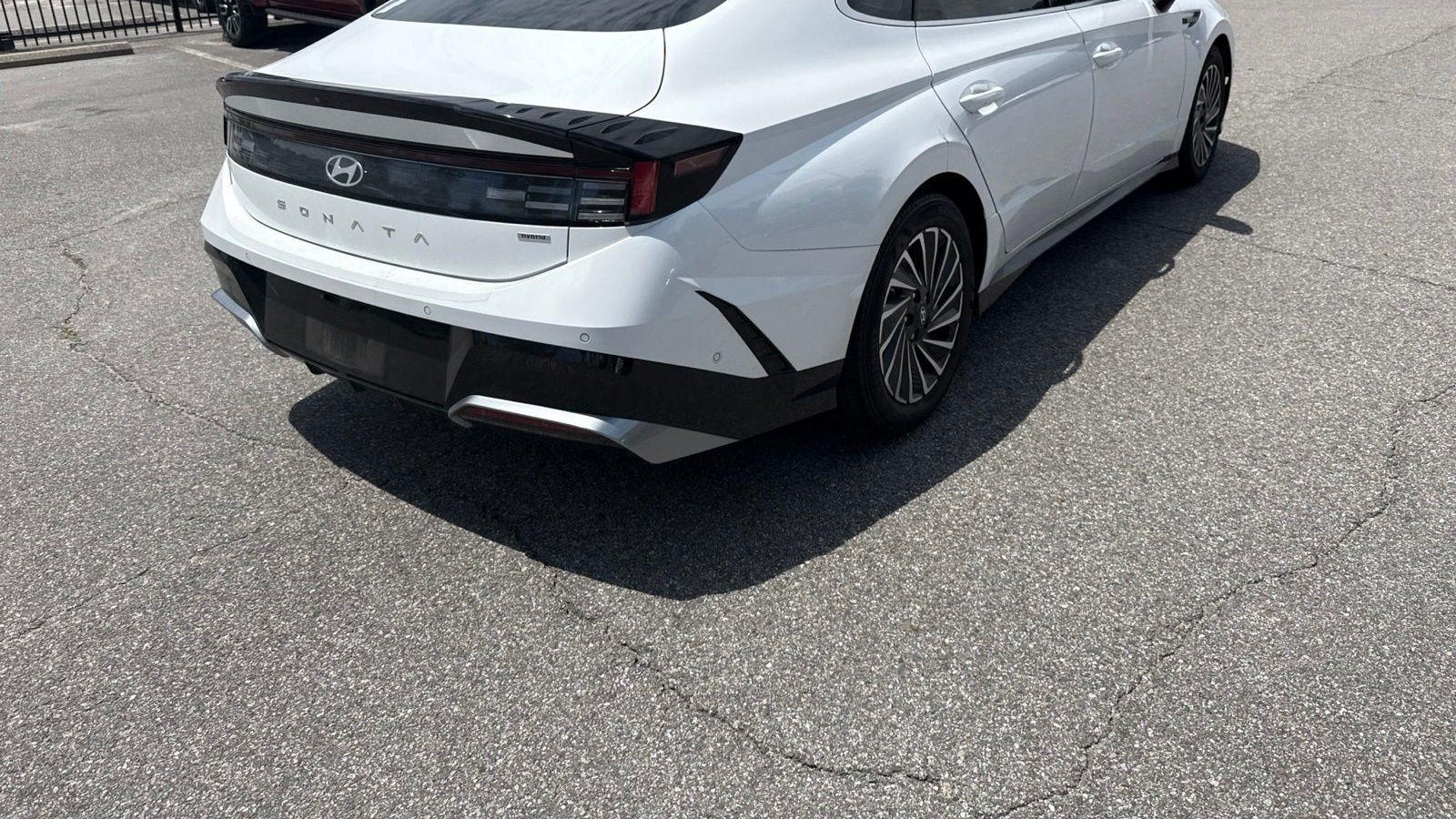 2024 Hyundai SONATA Hybrid Limited