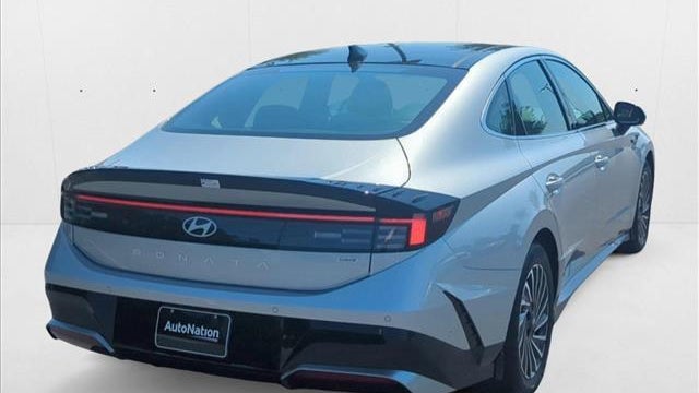 2025 Hyundai SONATA Hybrid Limited