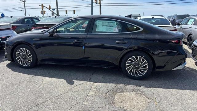 2026 Hyundai SONATA Hybrid Limited