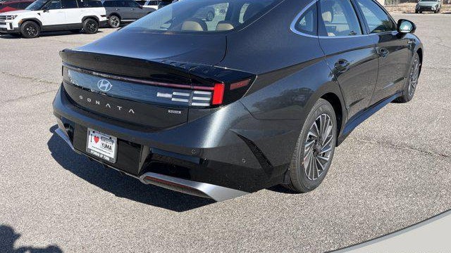 2026 Hyundai SONATA Hybrid Limited