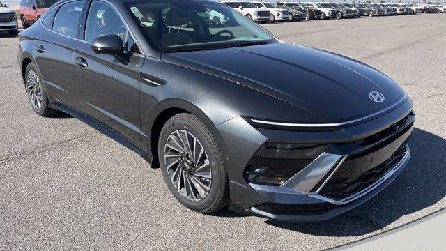 2026 Hyundai SONATA Hybrid Limited