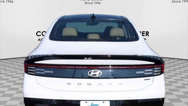 2026 Hyundai SONATA Hybrid Limited