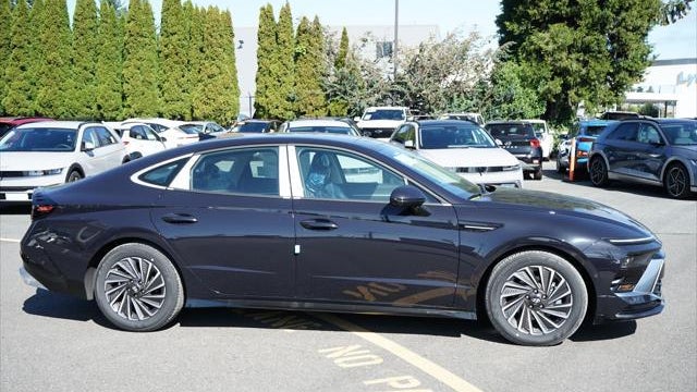 2026 Hyundai SONATA Hybrid Limited