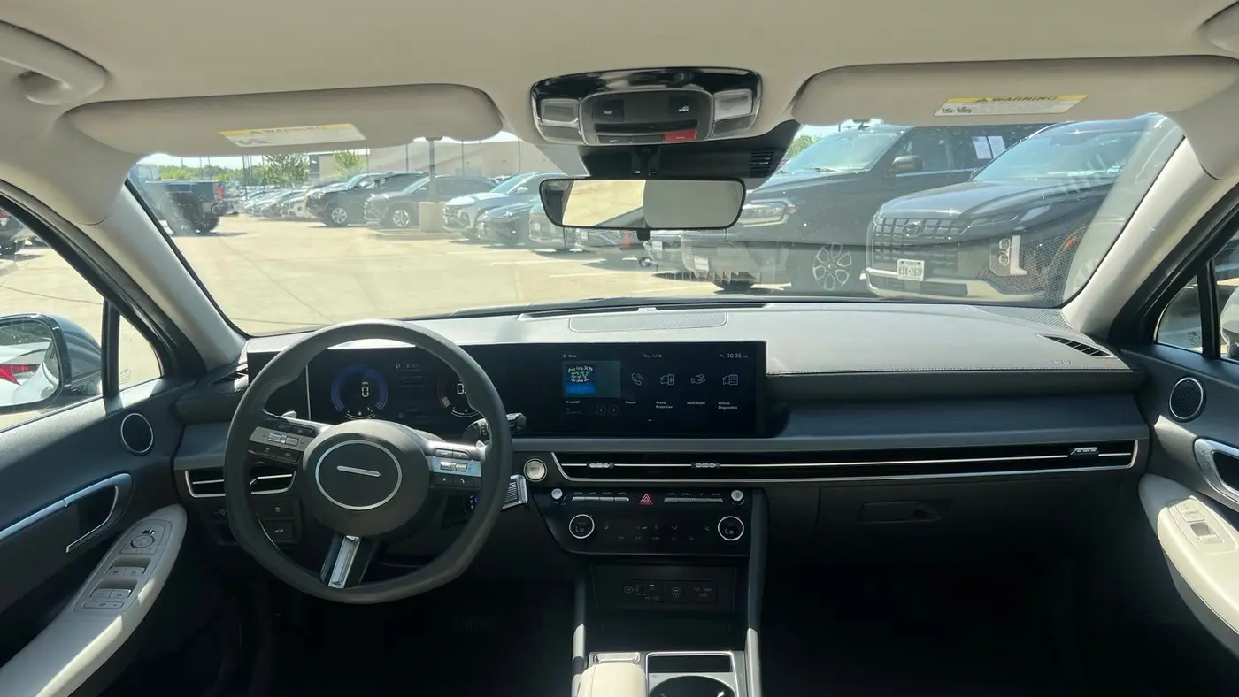 2025 Hyundai SONATA SEL