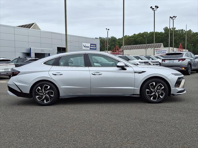 2025 Hyundai Sonata - $25,990