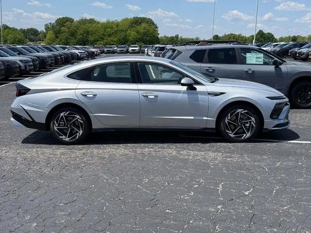 2026 Hyundai Sonata - $26,077