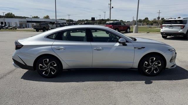 2025 Hyundai Sonata - $24,900