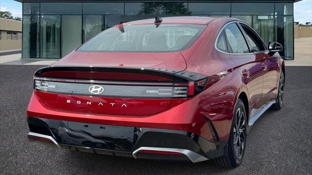 2025 Hyundai SONATA SEL