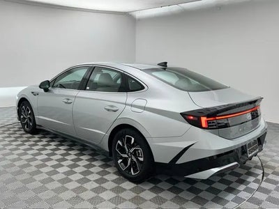 2025 Hyundai Sonata SEL 4DR Sedan