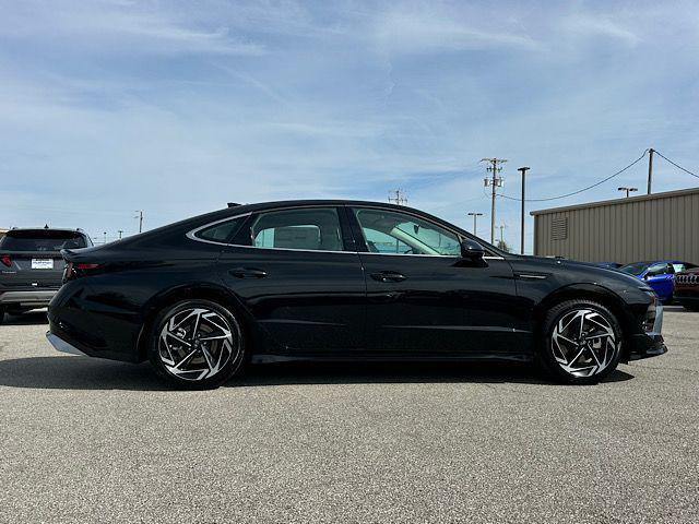 2026 Hyundai Sonata - $28,045